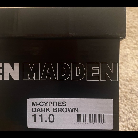 Steven Madden Brown Leather Flip Flops NWT main image 4